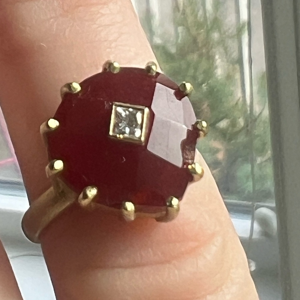 Carnelian and diamond ring